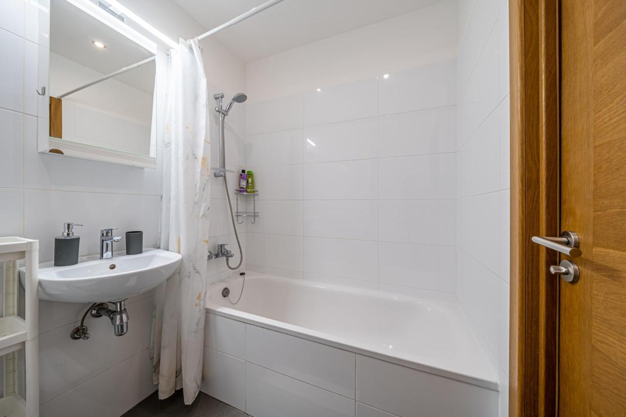 Grizinkalns Residence With Free Parking Riga Exterior foto